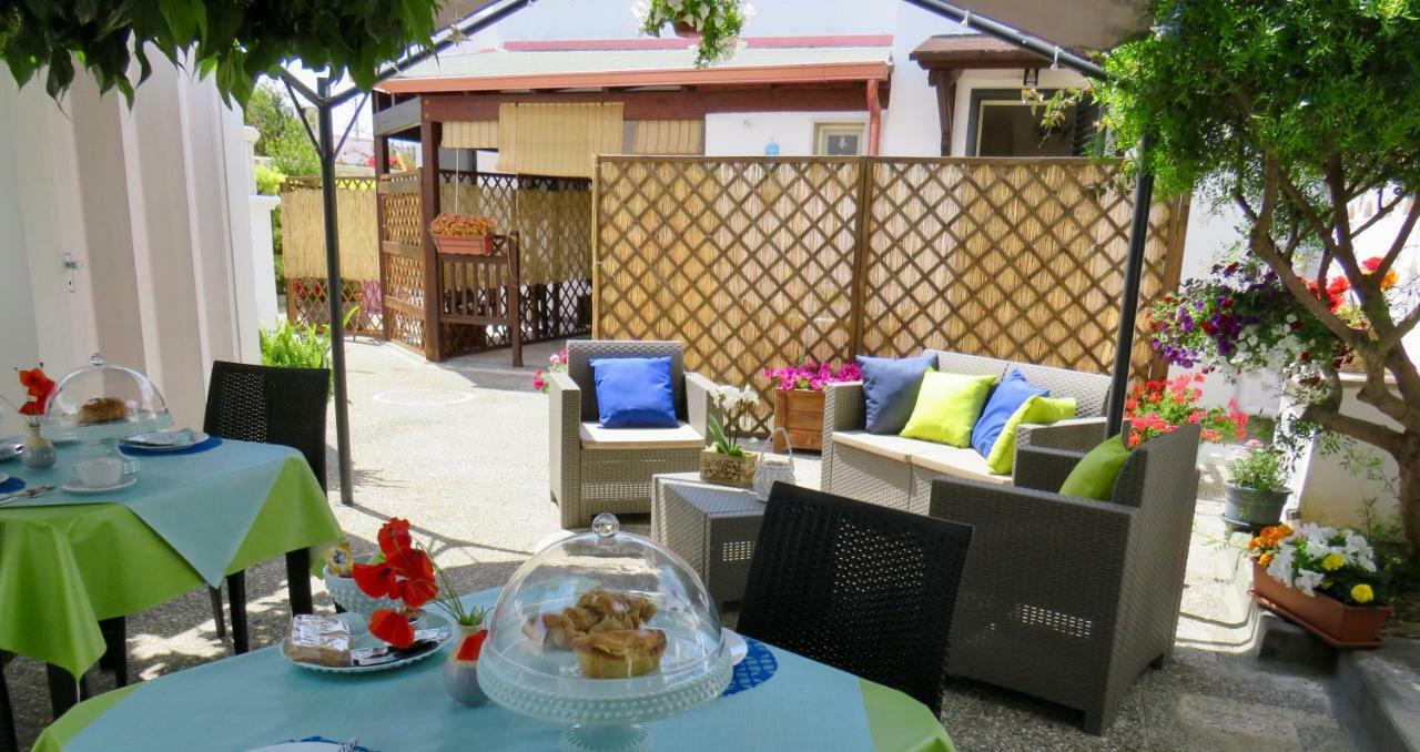 B&B Vento Del Mare San Pietro in Bevagna Exterior photo