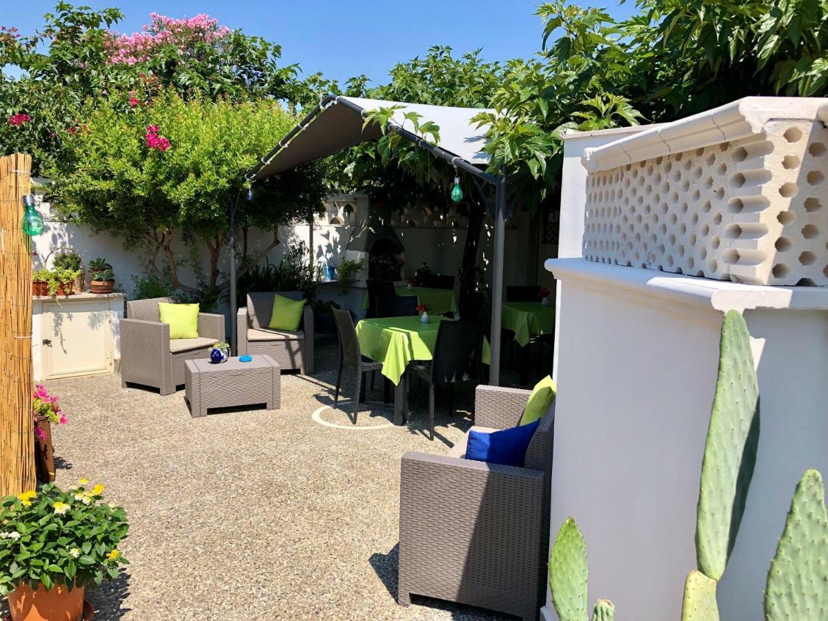 B&B Vento Del Mare San Pietro in Bevagna Exterior photo